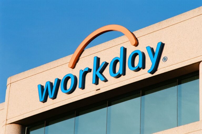 workday-larger-959933114.jpg