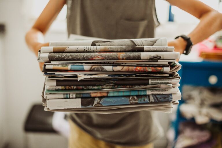 newspapers-pile.jpg