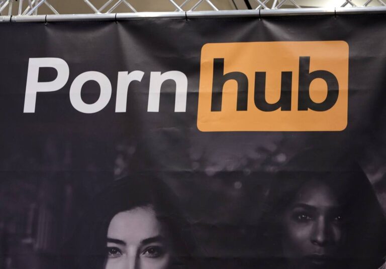 pornhub-banner.jpg