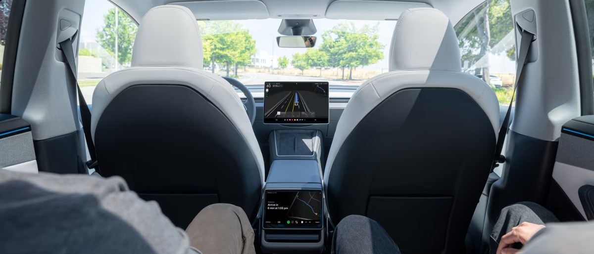tesla-robotaxi-interior.jpg